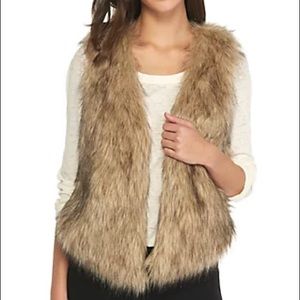 Me Jane Tan Faux Fur Vest